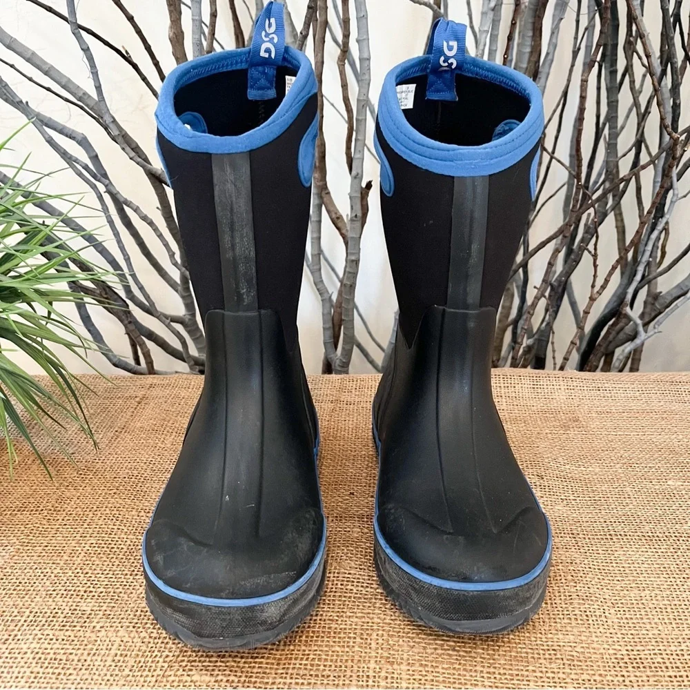 DSG kid’s snowbound